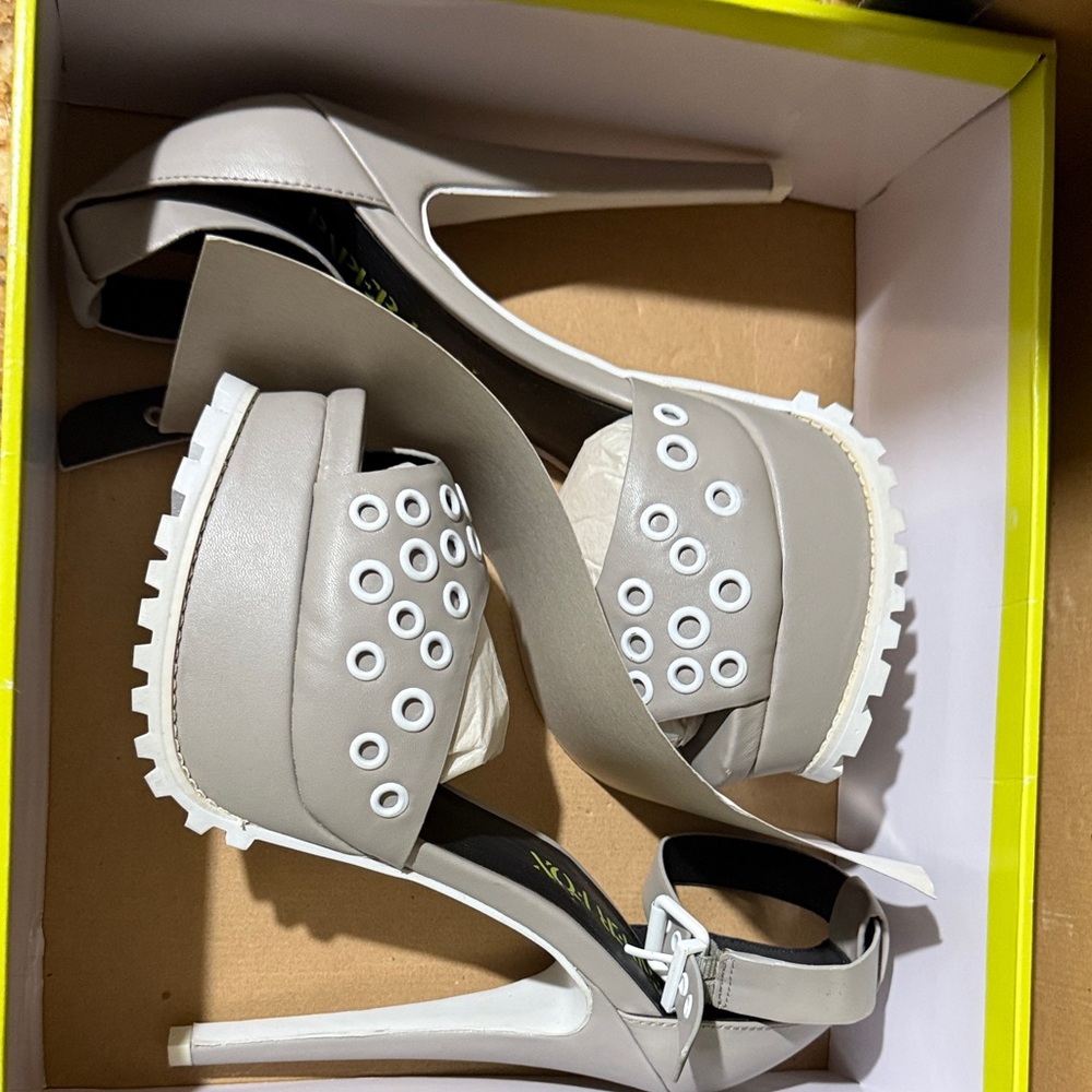 Elegant Gray Women's Heels with Eyelet Design